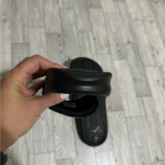 Nike US size 7, black and pink - Picture 8 of 8